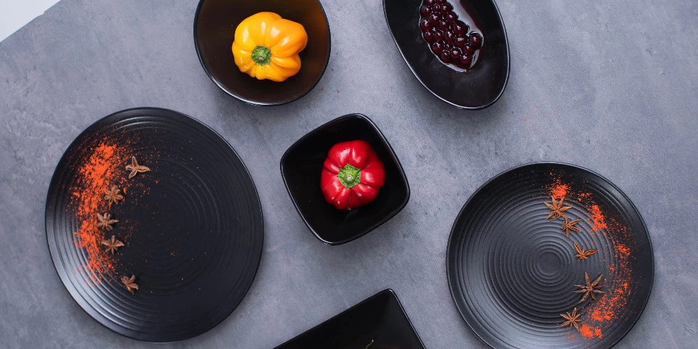 PLATOS  & BOWLS